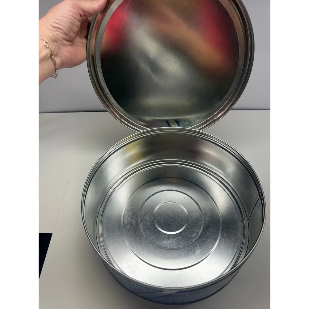 Sam's Choice Winter Deer Holiday Cookie Tin Large Round Metal Storage 10 inch
